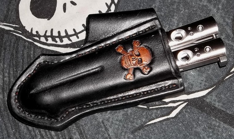 knifepics:  Balisong (Butterfly Knife) 