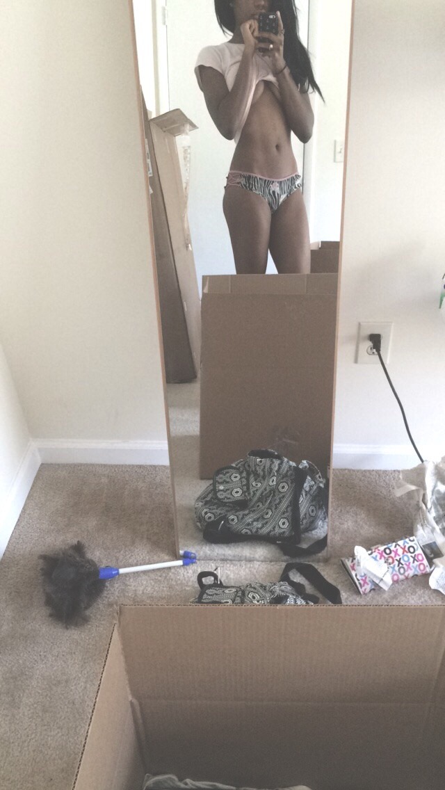 the-perks-of-eating-pussy:  ardentstrength:  I got bored packing.  ❤️