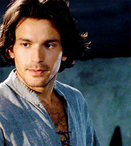 davineclaire:Merlin Rewatch: 1.05 - LancelotThat’s the moment she fell in love forever