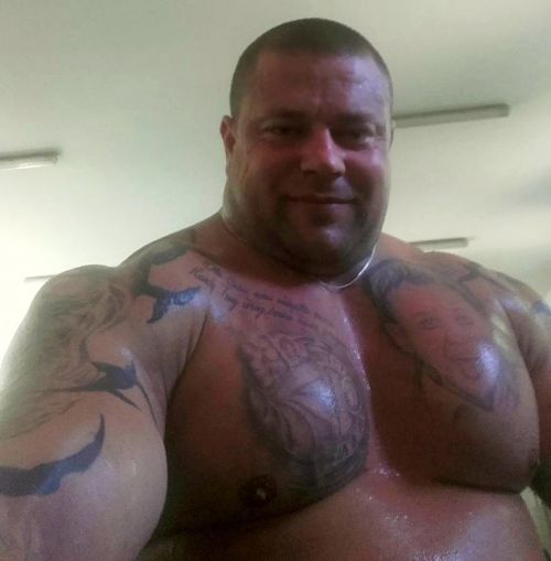 LOVE MUSCLE BEAR