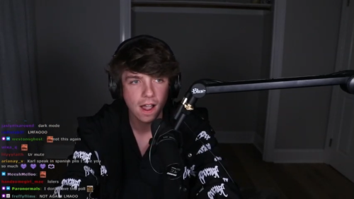 KARL DOESNT LIKE DARK MODE?? Also, I Wish I Was That Mic So He Would Grip Me