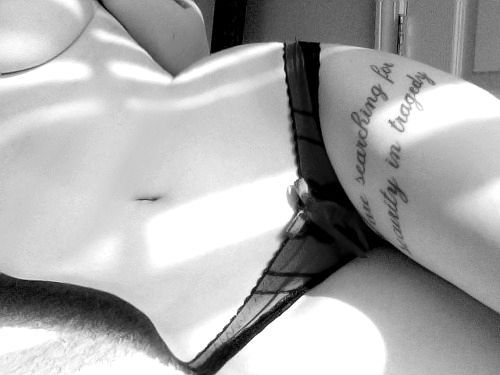 tatt-girls:  Horny tattooed girls porn