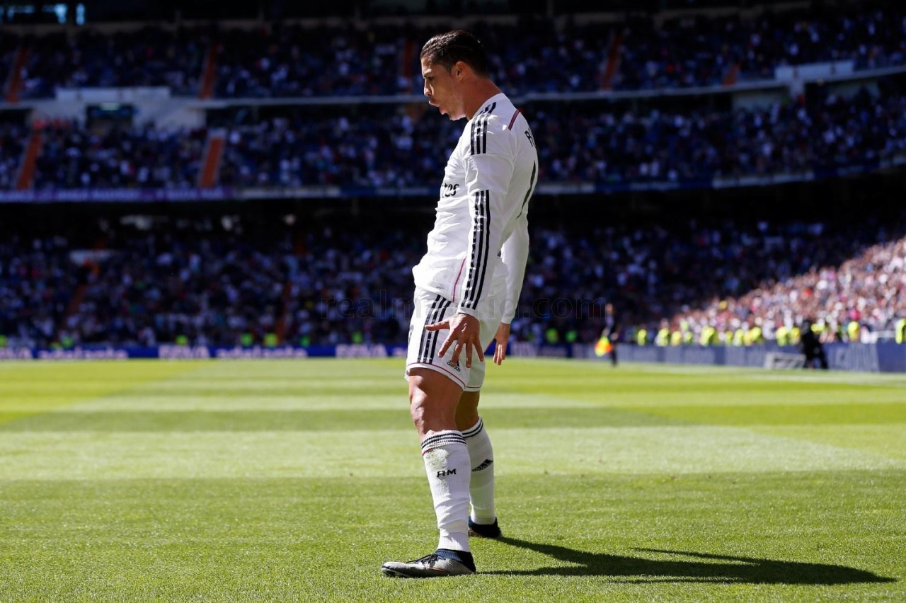 halamadridrm:  Real Madrid 9 - 1 Granada CFG. Bale 25               Robert