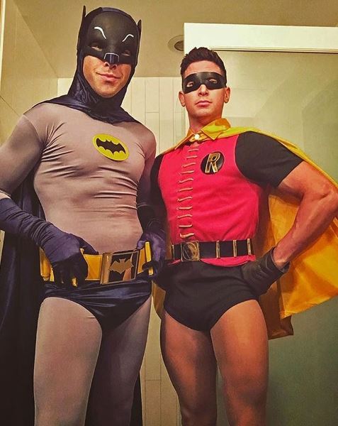 thesidekink:  Wow super costumes!!