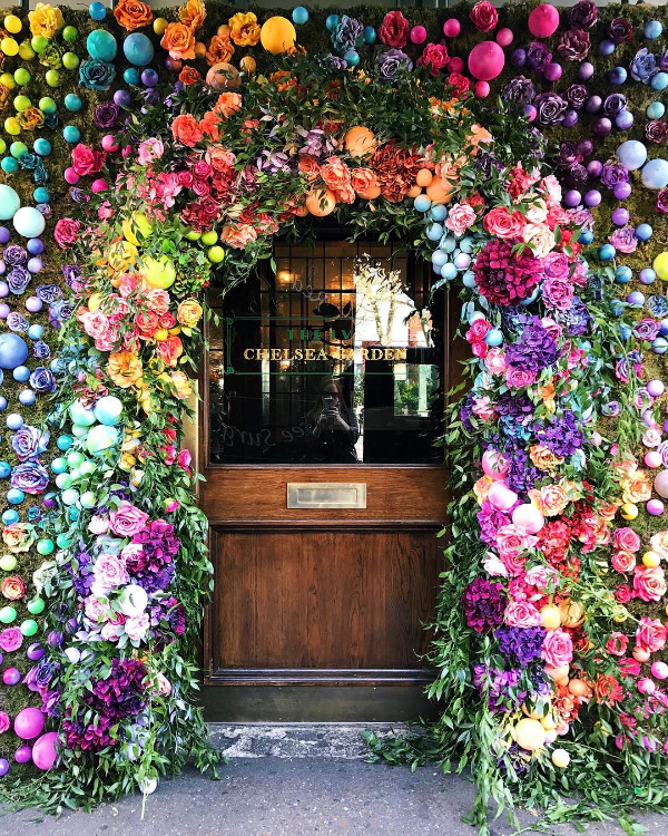 girlinthepark:  Kathryn Holeywell  | The Ivy Cafe, Chelsea, London. 