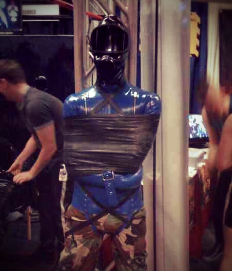 tumblgear:  One of the first public kink experiences I ever had at my first IML years