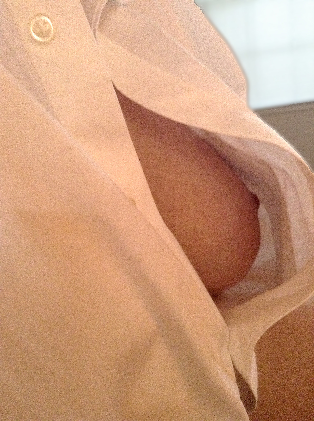 elmolincoln:  Finally home for the evening.  Perhaps the neighbor comes over to