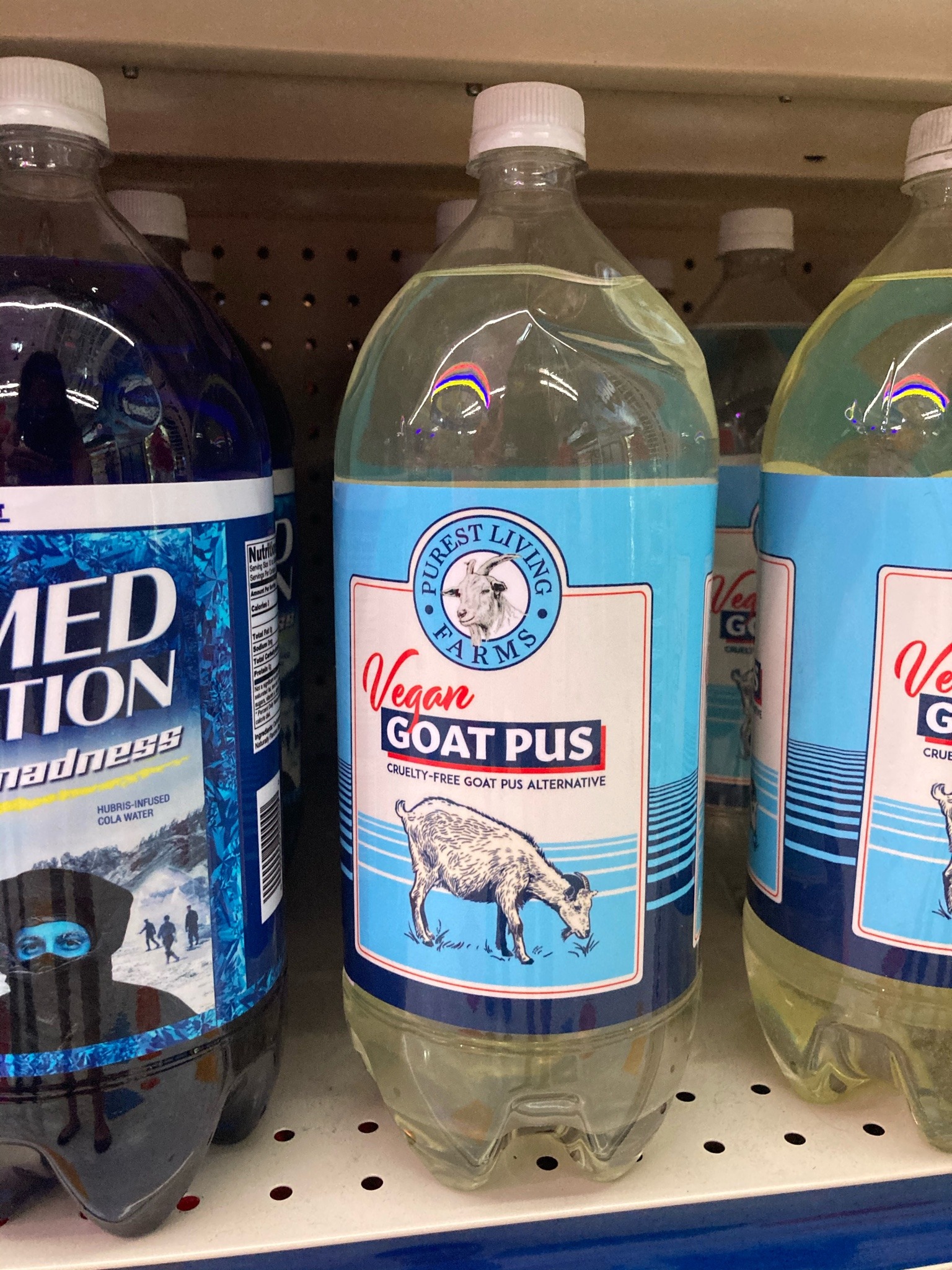 b0chelly:Omega mart in Las Vegas felt like being on tumblr in least nightmarish way