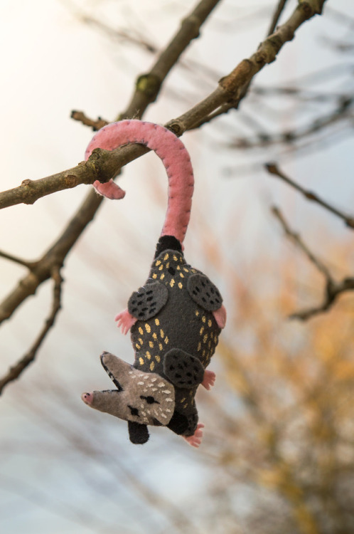 artofmaquenda: I’m so happy with my opossum felt ornaments! All handmade and unique designs! ^