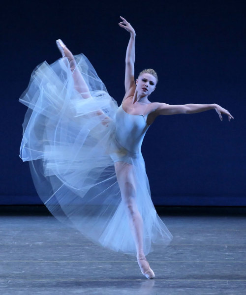 balletwarrior: Sara Mearns in Serenade, photo by Paul Kolnik