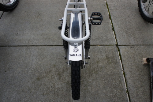 buck-harness: Did you know Yamaha made full suspension bmx bikes? Me either. This baddass little bik