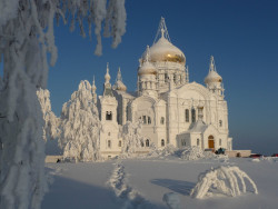 thenorveyanlord:  Belogorsk Monastery in Perm, Russia  