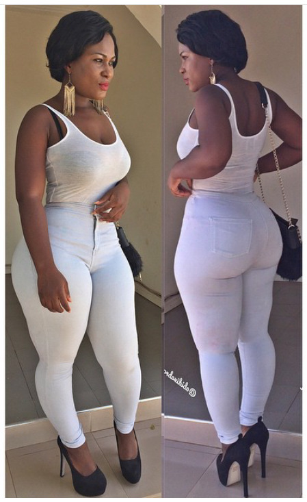 gotdamndee:  She make clothes look good