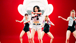 xtoanyone:  Oohhh eh oh eh oh, uh uh ppalgan Hyuna 