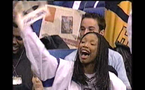 thesnobbyartsyblog:Brandy at that Dunk Contest Kobe Bryant won. She looked so good.