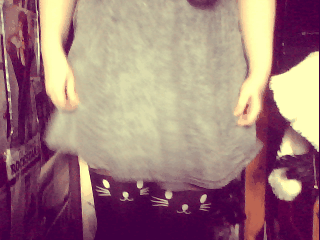 under-the-corset:  Look at my cute new tights ◕‿◕ 