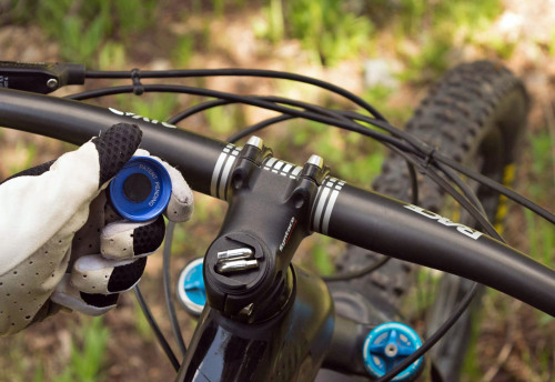 matebax:  Rugged Dialed Cap hides tools in your steerer, so you’re always prepared - Bikerumor