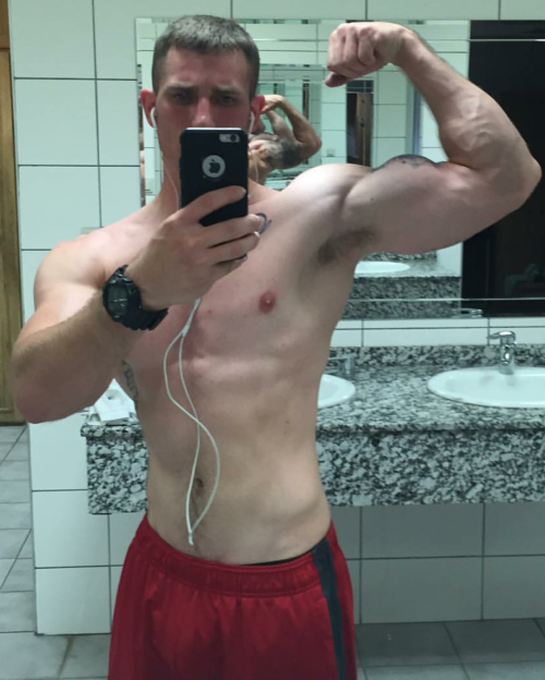 XXX chettbro:  U S Air Force  “Got Veins?” photo