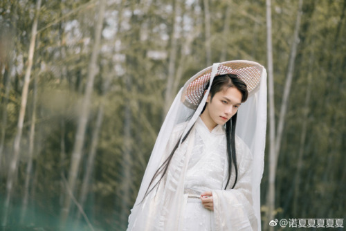 ziseviolet:yansanniang:@诺夏夏夏夏夏Traditional Chinese Hanfu.