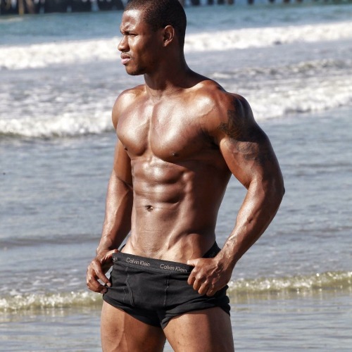 argen-ladd:  Dioses de Ebano!!!  Visit: http://argen-ladd.tumblr.com for lots more!!!   