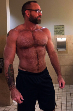 Follow my two hairy men blogs:http://sambrcln.tumblr.comhttp://hairysex.tumblr.com