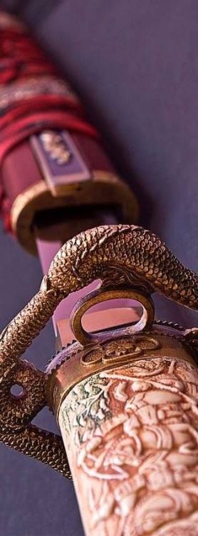elretohistorico:  Japanese sword, Katana 刀