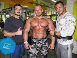 Jakub Šubrt (middle)