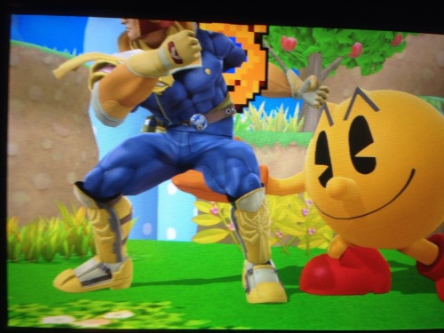 kranxa:  thisisfox:  thisisfox:  Pacman don’t     He wants to eat that ass