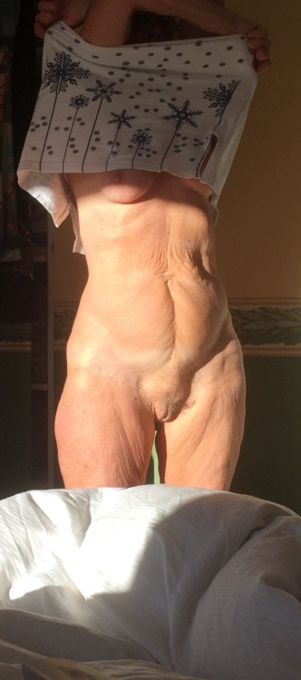 unabashedlydifferentballoon: rybassan:  grandmotherporn: Grandmother Porn Mmmm  Puffy Pu&amp;&a