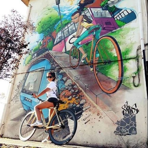 fixiegirls:  @more.firee #fixedgear #fixiegirl #saileone @saile_one #graff #streetartist