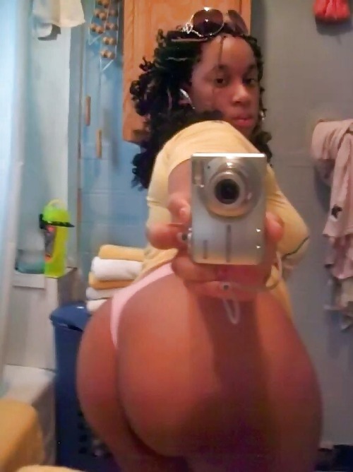 i-luv-thick-bitches:  http://i-luv-thick-bitches.tumblr.com