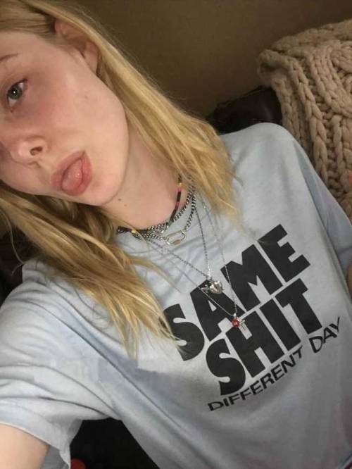 Elle Fanning 