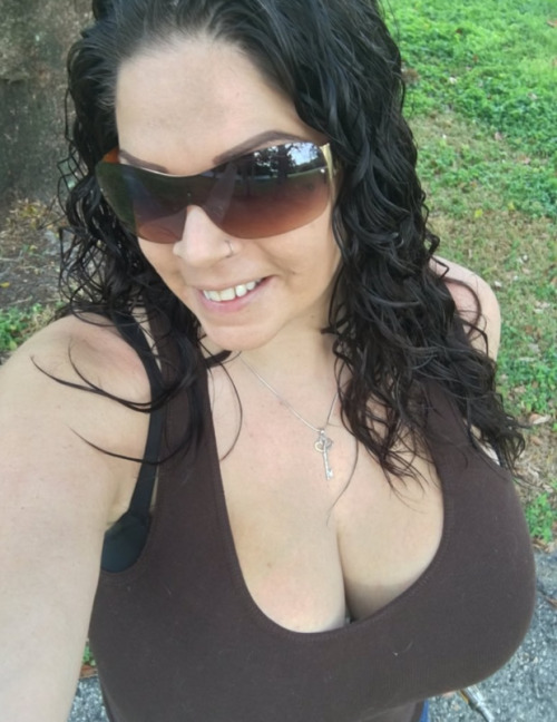 sickjunk:  Good Morning guys, I just got off work and I’m dead tired… I hope you all have a great day. Bed Time !I love you !