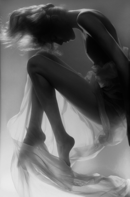 aninfinitevoid:  James Houston