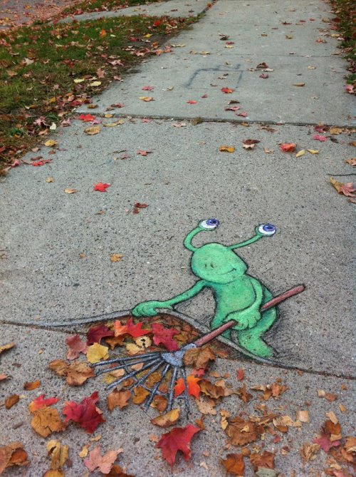 penguinperversion:  mlloydart:  Chalk Art by David Zinn  I love this.  Awesome, I love the “spring” one :)