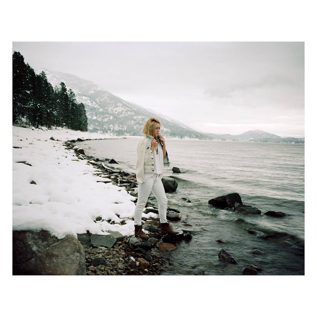 Silver denim
w/ @madeleine_albertson
#ishootfilm #film #grainisgood #staybrokeshootfilm #idaho #back2thebase #denim #silver #mamiya7 #portra400 #6x7 #rangefinder