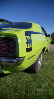 4-corner-idle:1970 ‘Cuda 440