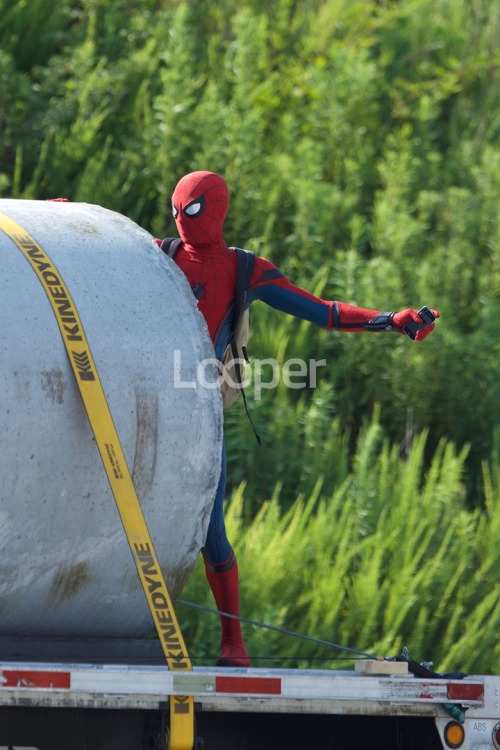 comicbookstuffdaily:First Look At Tom Holland In The Wall-Crawler’s New Suit On The Set Of Spider-Ma