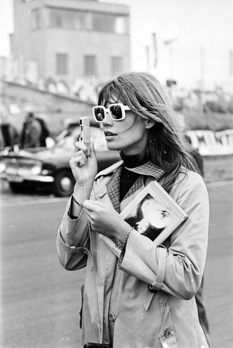 French actress Francoise Hardy at Brands Hatch to film John Frankenheimer’s racing drama ‘Grand Prix’. July 12, 1966. 