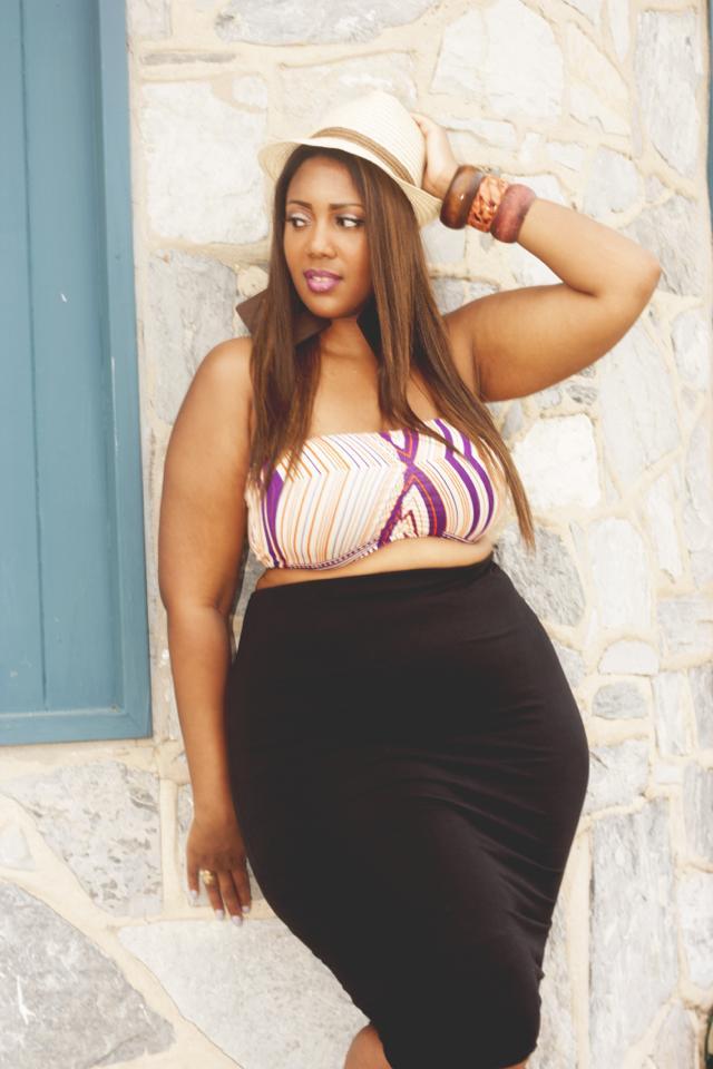 planetofthickbeautifulwomen:  Plus Model Tyiesha Dorsett……Beauty n Curves Combined