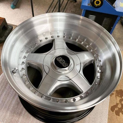 One of the best looking five spoke wheels done right! @mr1wheelrefinishing #wheelswap #wheels #rim