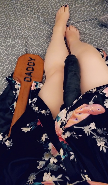 bubblegumdomme:Cum worship me.   