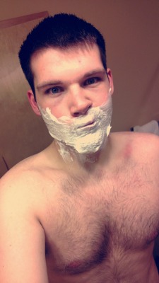 blackout3890:  I forgot to shave so I had to buy a crappy razor! Bad choice… :(