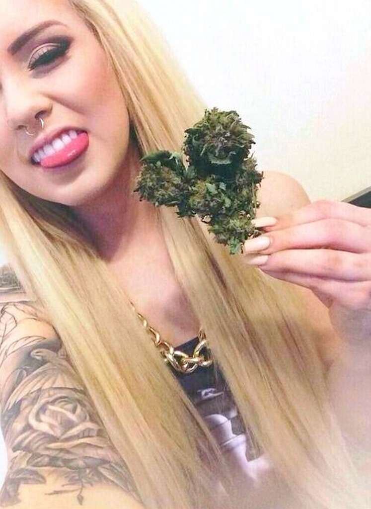 Erotic-MaryJane