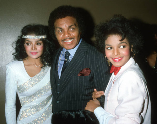 twixnmix: Rick James, LaToya Jackson, Janet Jackson and Joe Jackson at the R&amp;B Awards in Los Ang