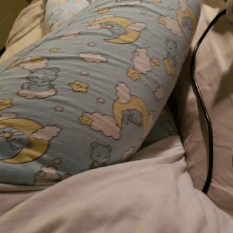 bunnyxslut:  I’m literally squirming I need to pee so bad 😫