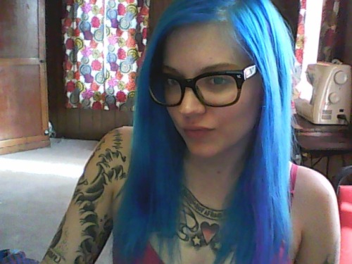 isosuicide:  I’m not entirely sure how I feel about this hair-on-both-sides-of-my-head thing. 