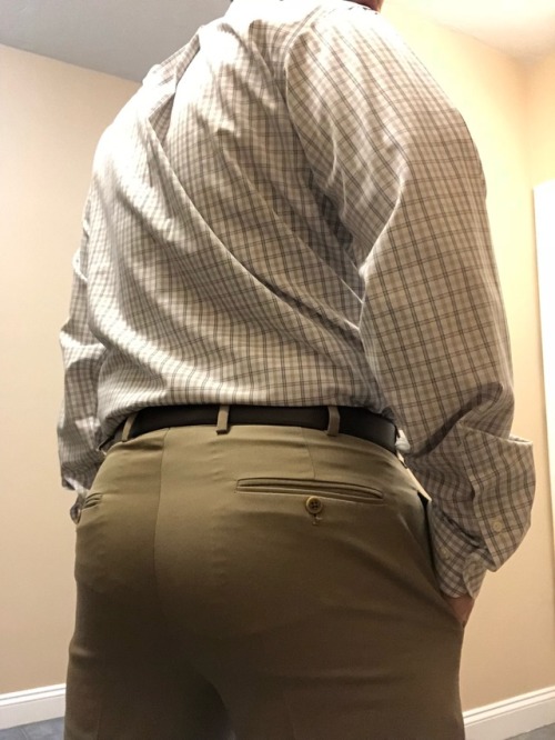 cubs59:offrk3386: Ass out in my Brooks Brothers slacks - feels great not wearing underwear Tight tan