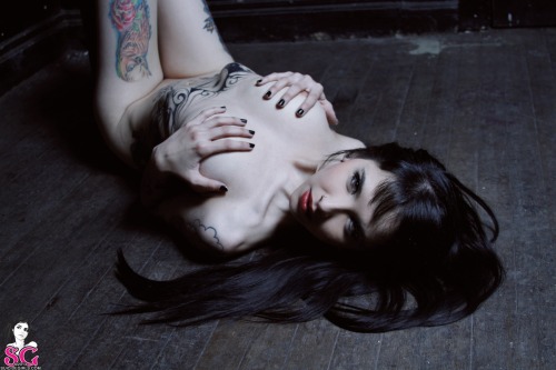 welcometoboobsville:  Ilanna Suicide adult photos