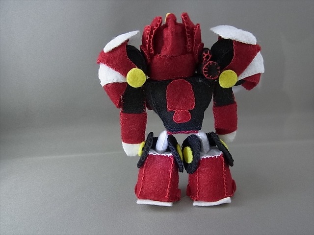 ashi-ru:  アラートいつ戻ってくるのかな～。 ダイオウサソリはタカトミアーツのガチャ景品です。